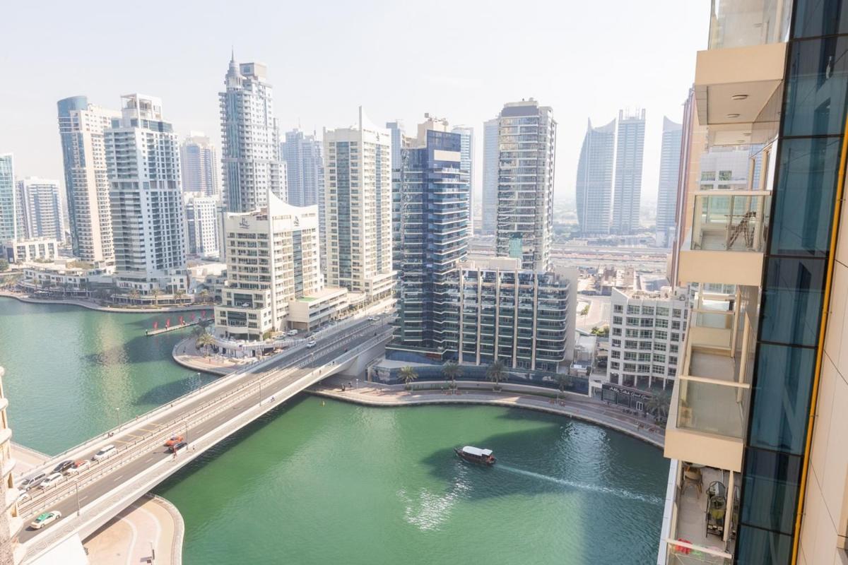 Away Vacation * Dubai