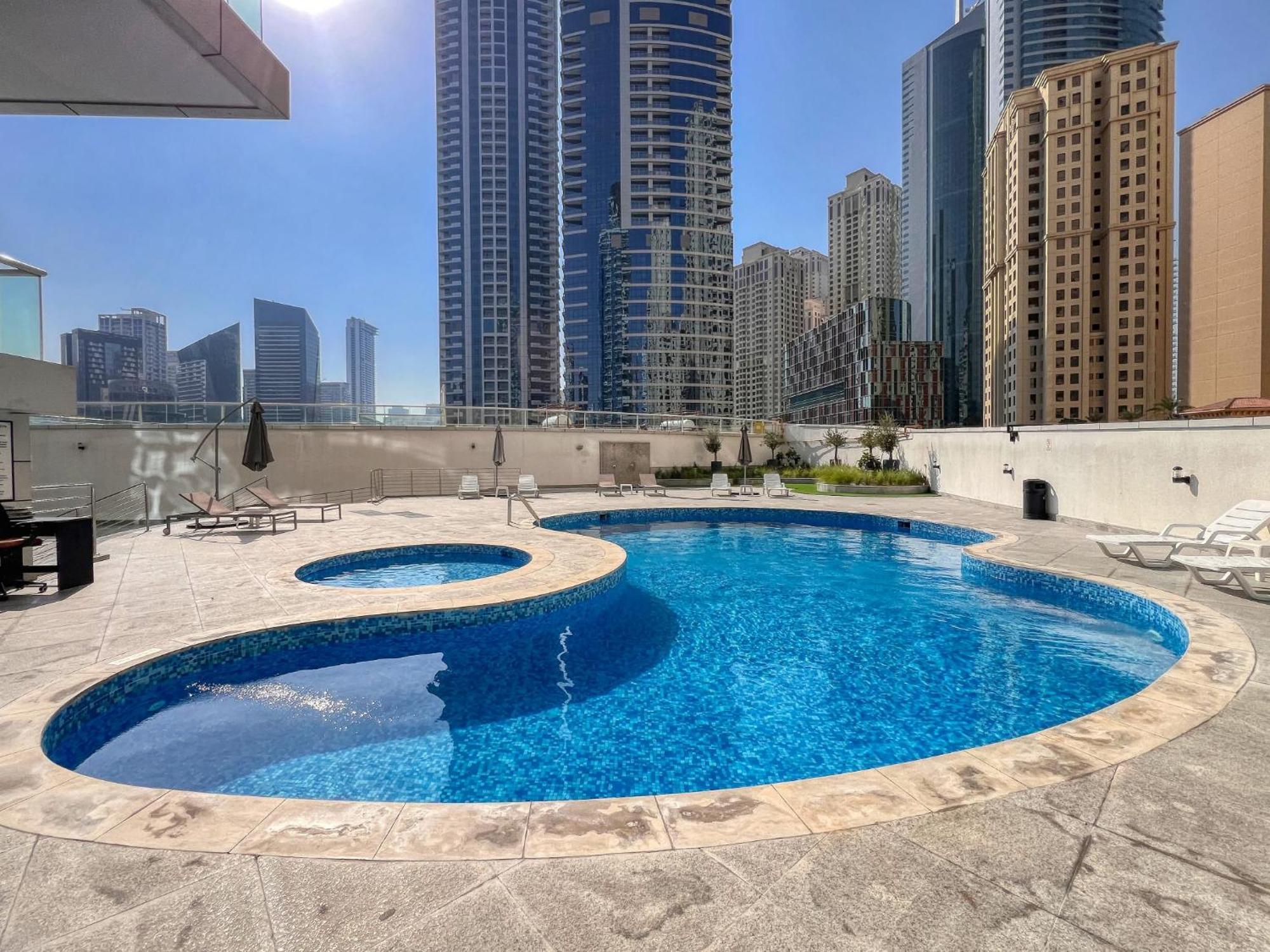 Away Vacation * Dubai